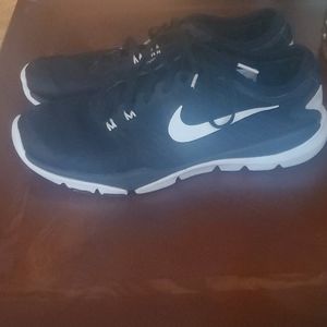 Nike women shoes size 9
